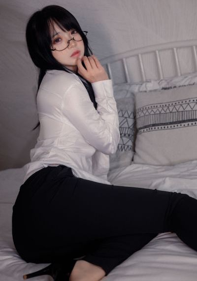 亚洲AV秘无码二区在线_电视剧完整版在线观看
