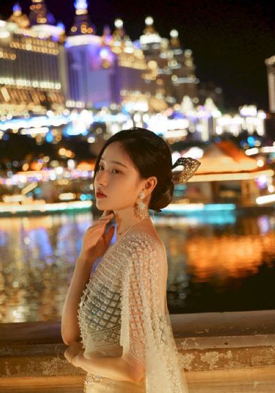 浓精喷进老师黑色丝袜在线观看_BD韩语电影完整版