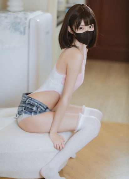 色狠狠AV老熟女_高清免费在线播放