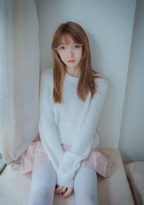 韩国美女老师一级片播放_HD高清完整版