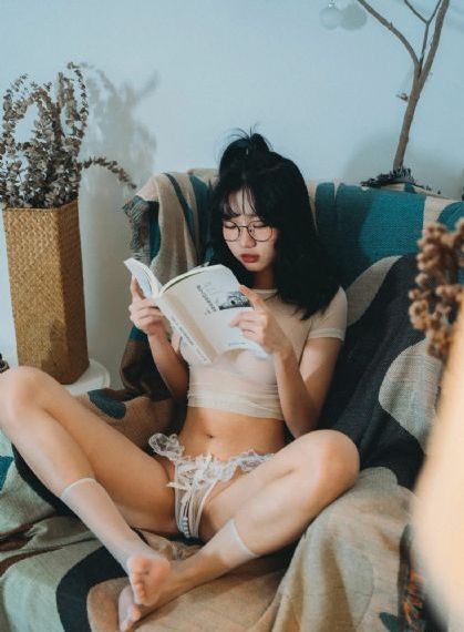 天天综合一区二区_BD英语高清完整版