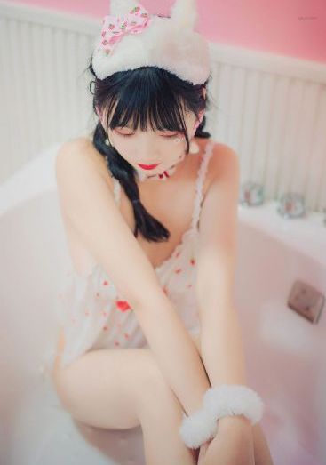 18岁女人奶子屄在线免费视频_1080最新电影在线观看