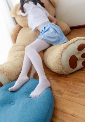 女教师淫辱の教室蜜臀av小说_720日韩免费观看