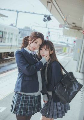 女人自慰喷潮日韩a片_BD高清欧美在线观看